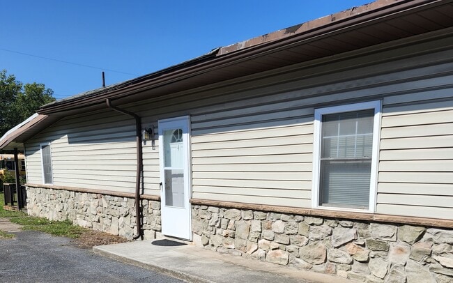 Photo - 4154 E Harrisburg Pike Unit #4