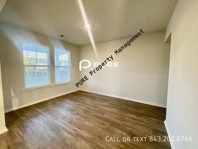 Photo - 5 bedroom 4.5 bath in Summers Corner!!!