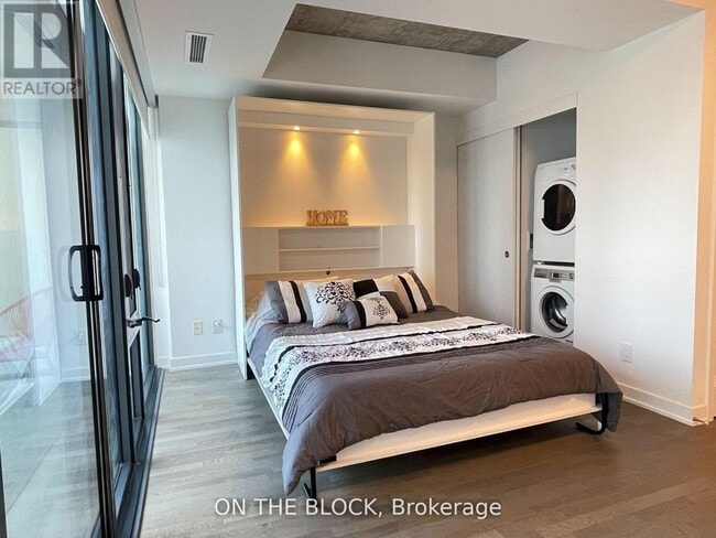 Photo - 185 Roehampton Ave Unit 509