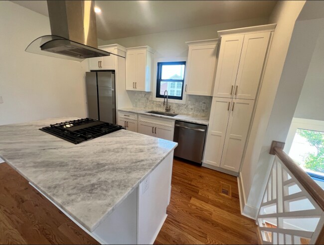 Photo - 1258 1st Ave S