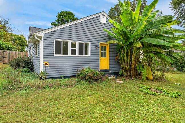 Photo - 608 Lakeshore Dr