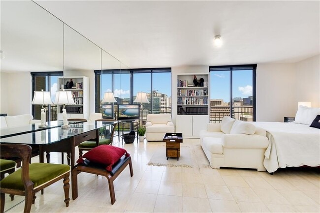 Building Photo - 1122 Colorado St Unit 1403