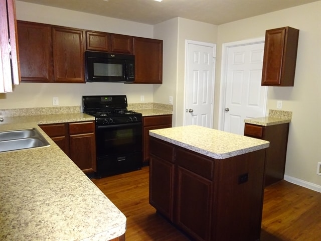 Photo - 2710 Bammelwood Dr