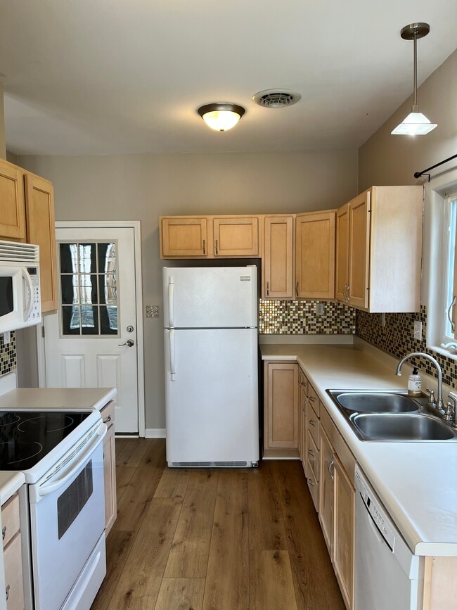 Photo - 1032 Villa Ct