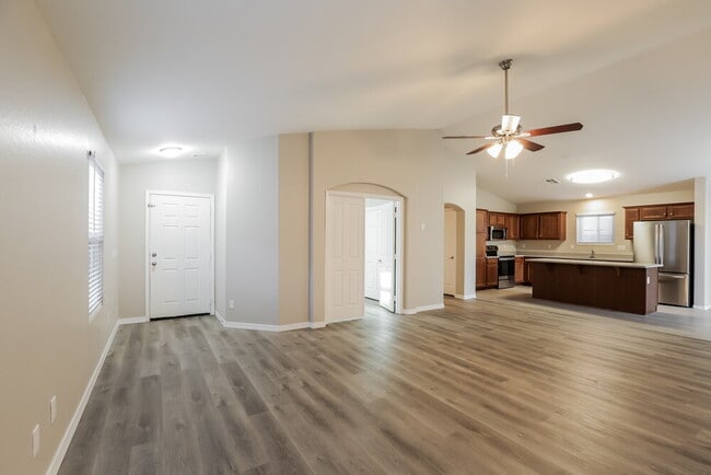 7374 W Magdalena Ln
