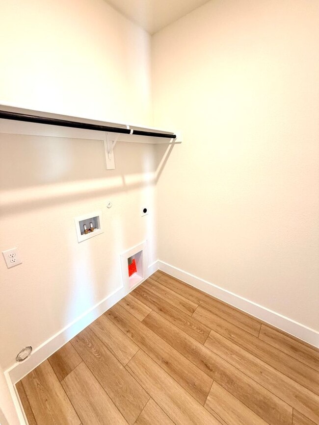 Photo - 2900 Woodbrook Dr