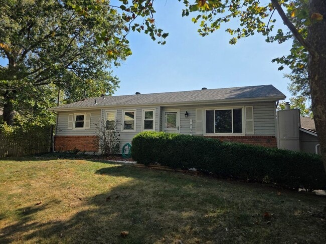 Building Photo - 2138 E Arrowhead Cir