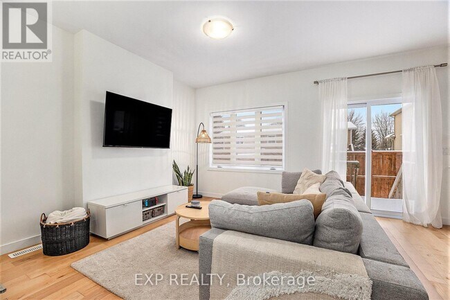 Photo - 12 Livya St