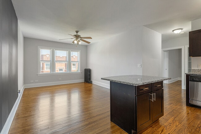 Photo - 1609 W Juneway Terrace Unit 2C