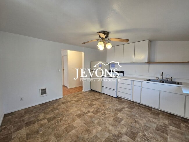 Photo - 403 S 4th St Unidad 4