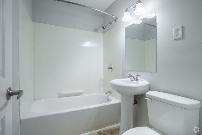 Studio - 450SF