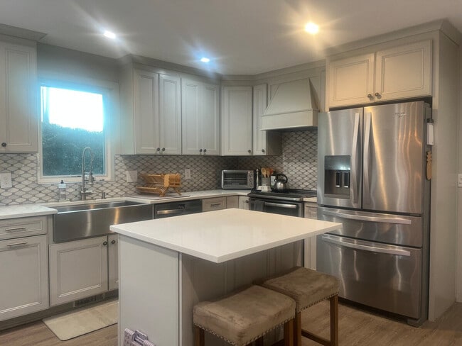 Photo - 47 Arabian Dr Unit ID1359003P