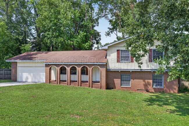 Photo - 2717 Dan St