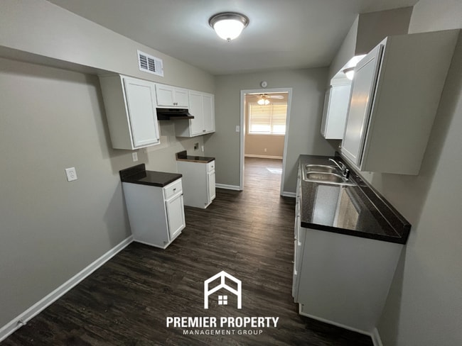 Photo - 1334 Timothy Dr