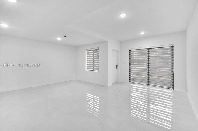 Photo - 14507 SW 261st St