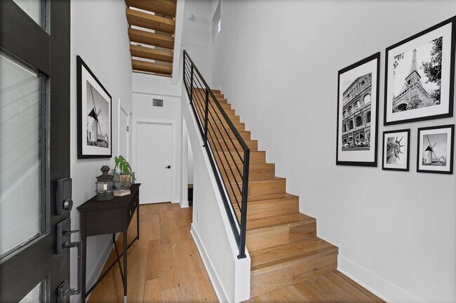 Photo - 1404 Bailey St