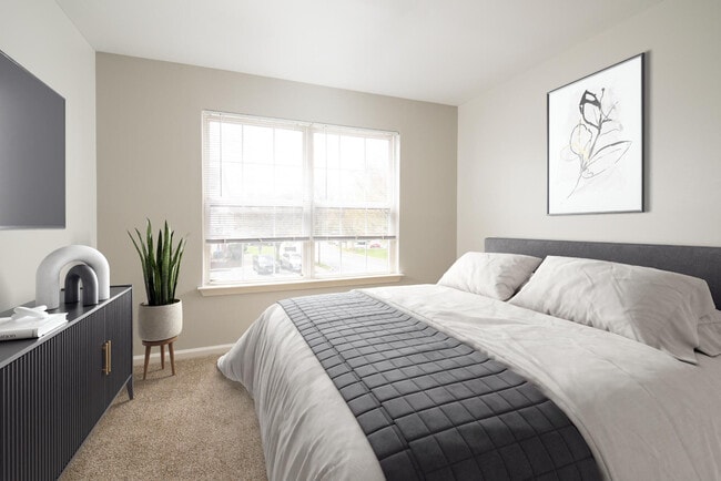 Photo - Iron Ridge and Stonegate Apartments