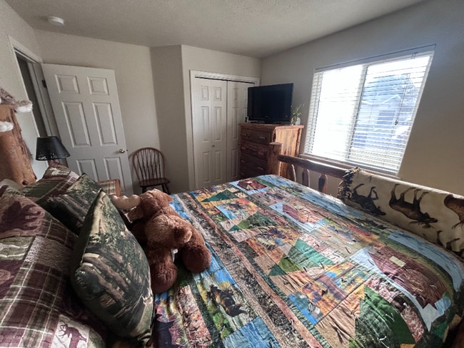 Photo - 1707 Dora Dr N