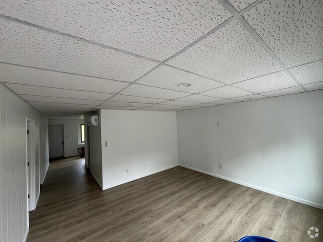 Building Photo - 7901 Hayes Ave Rental