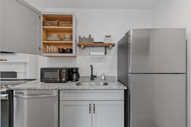 Photo - 10 Glass St Unit 2