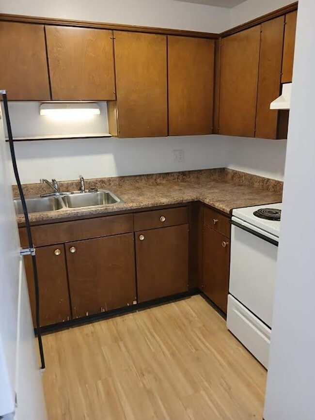 Photo - University Heights (KC-AM)