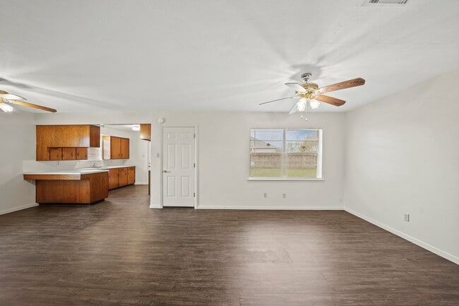 Photo - 322 Pinedale Ave