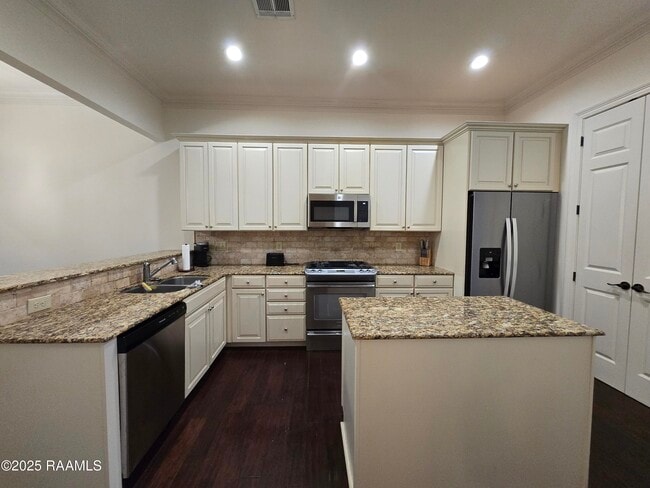 Photo - 208 Traditions Dr