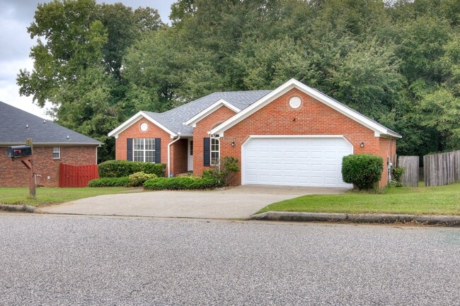 Building Photo - 3 Bedroom Ranch Grovetown Rental