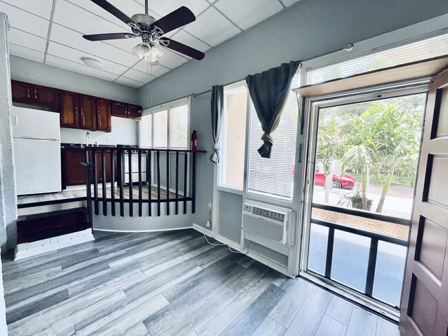 Photo - San Rafael Apartments