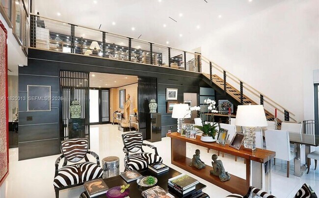 Photo - 6611 Leonardo St