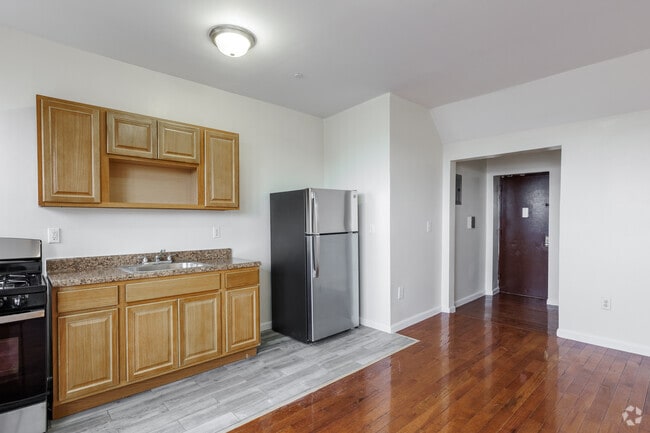 2BR 1BA - 1,100SF