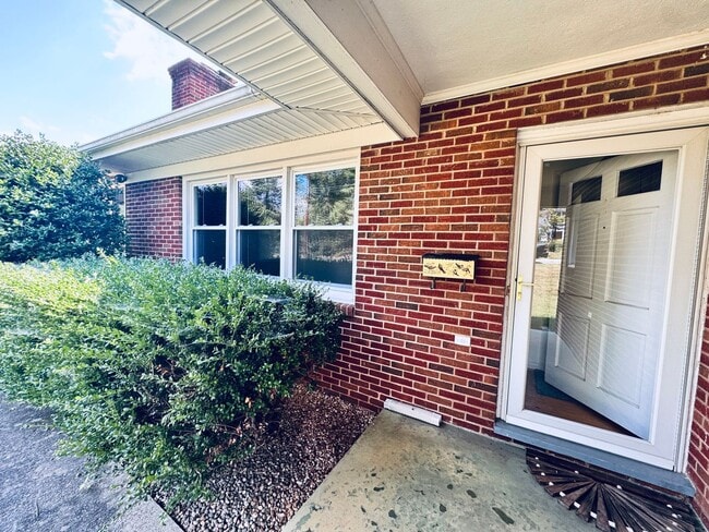 Photo - 5712 Kanawha Rd