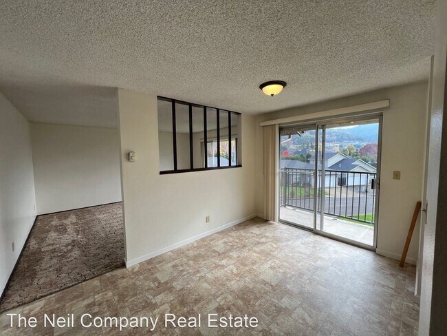 Photo - 2 br, 1 bath Apartment - Saddle Butte Apar...