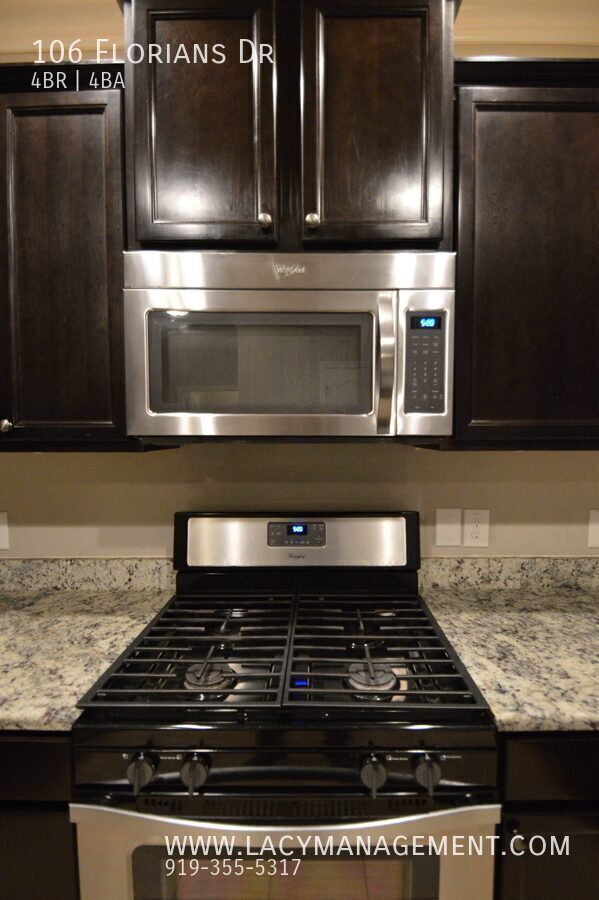 Photo - 106 Florians Dr