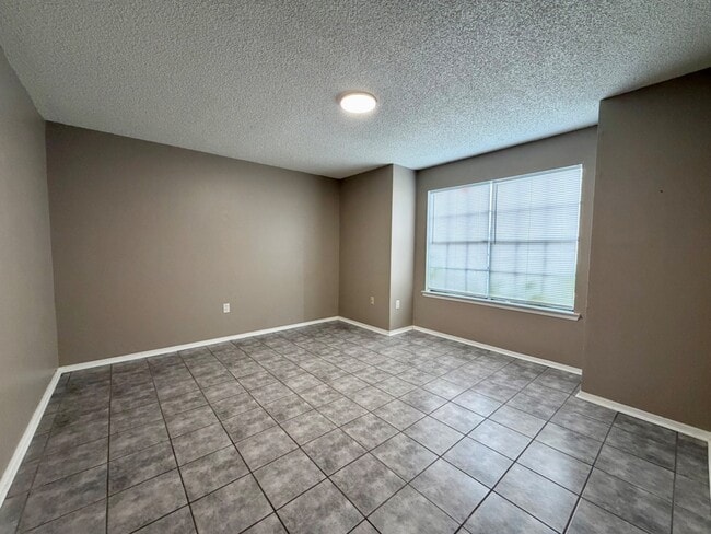 Photo - 416 Marigny Cir