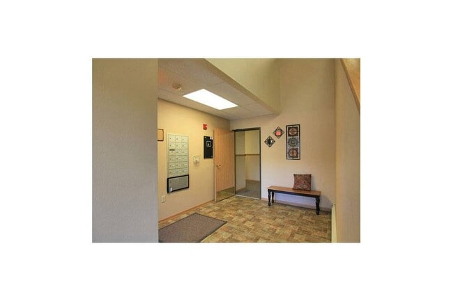 Photo - SUTTON PLACE APARTMENTS