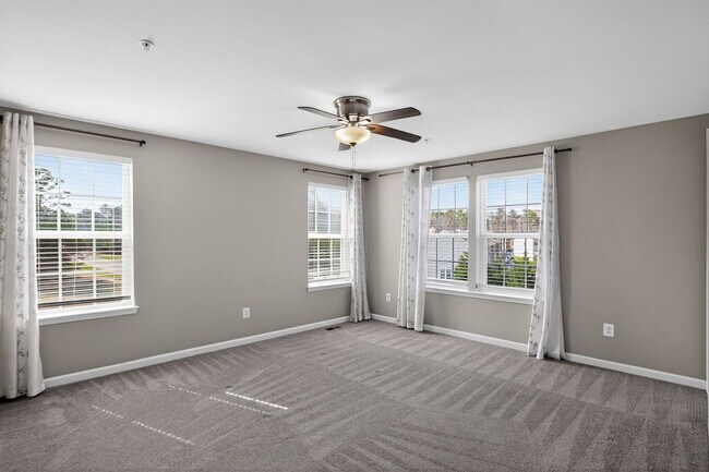 Photo - 43628 Winterberry Wy