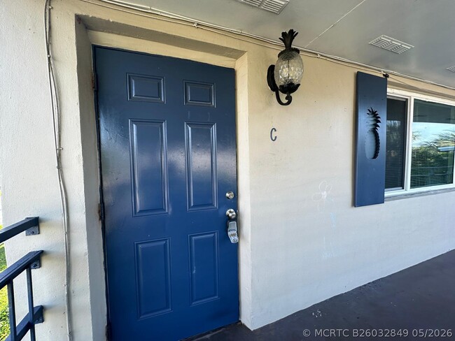 Building Photo - 817 Lighthouse Dr Unit C