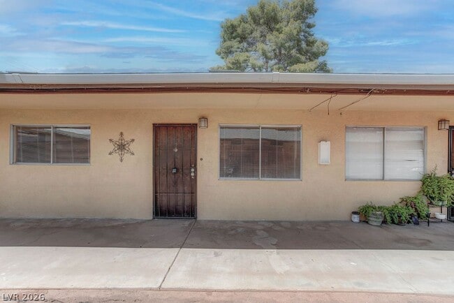 Building Photo - 421 N Decatur Blvd Unit 2