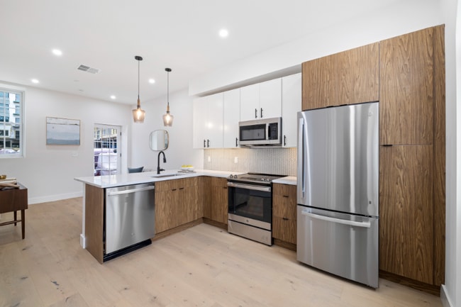 Photo - 33 Fairmount Ave