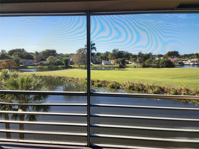 Building Photo - 2451 SW 82nd Ave Unit 309