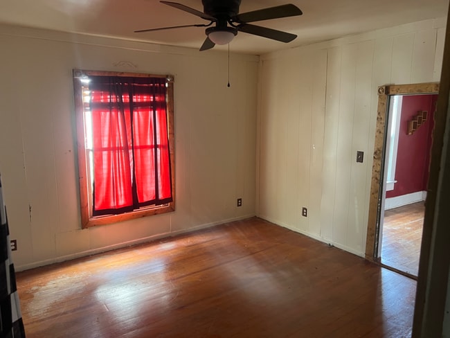2026 Cedar Ave