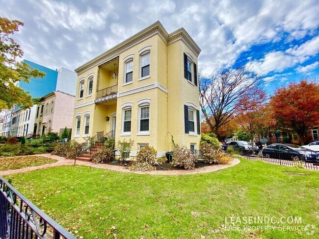 Building Photo - 844 New Hampshire Ave NW Rental