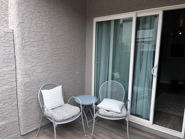 Photo - 533 W Guadalupe Rd Unit 2