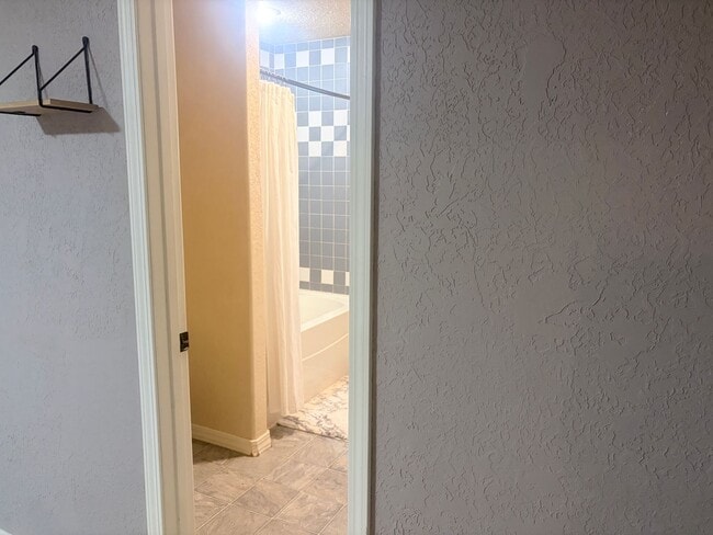 Photo - 2 Willow Pl
