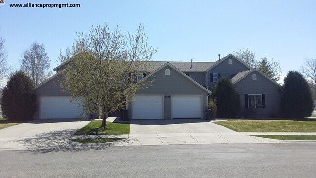 Building Photo - 2902 W Villard St Unit C