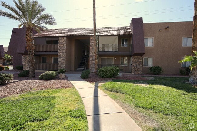 Building Photo - BELLA VITA CONDO - GUARD GATED - LOWER UNIT