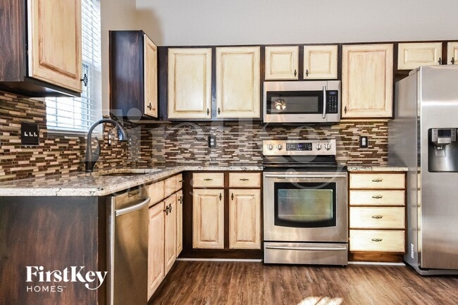 Photo - 3531 Long Run Dr