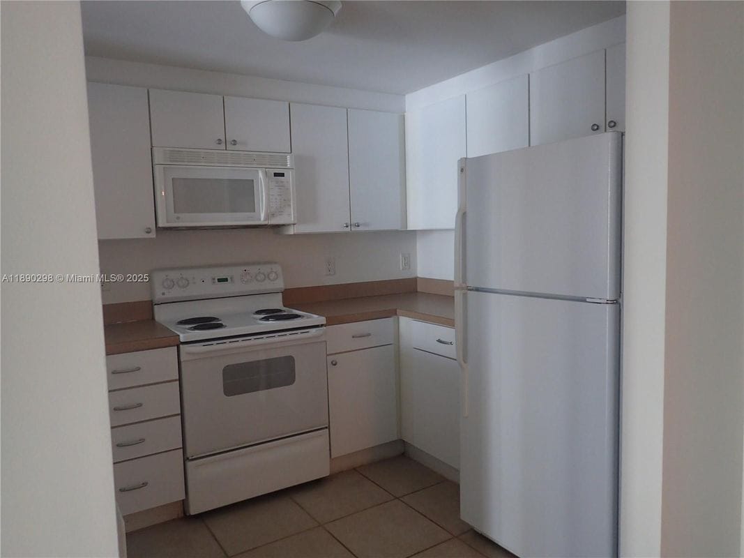 Photo - 737 NW 4th St