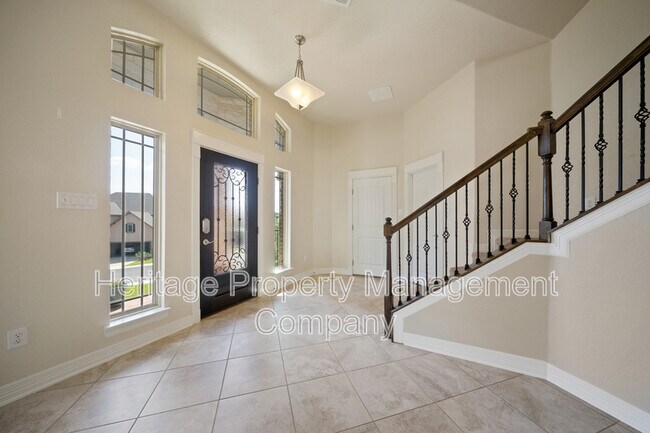 Photo - 18814 Edwards Edge